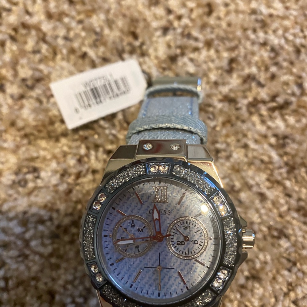 Guess Watch - Picture 6 of 6